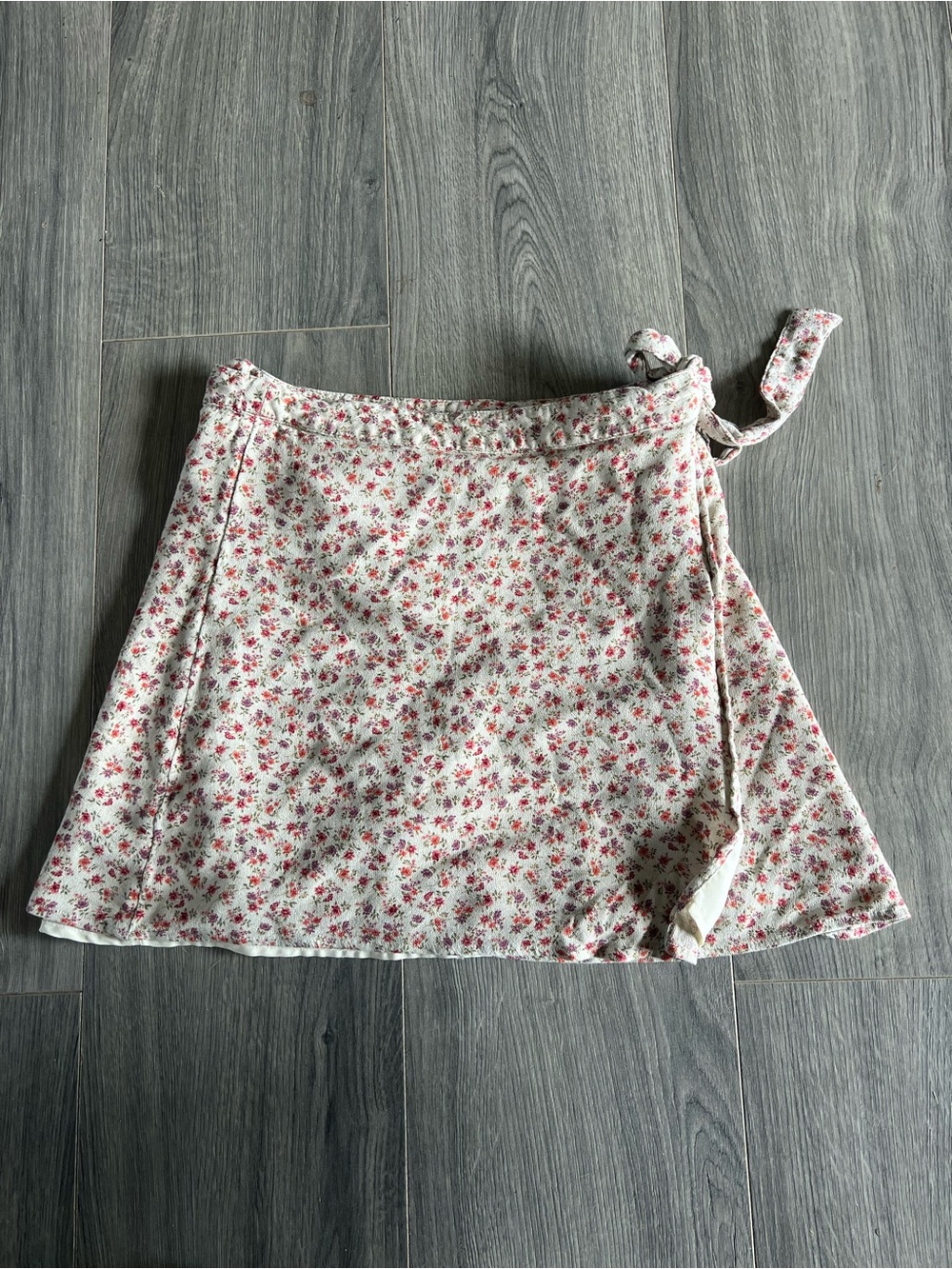 American Eagle Outfitters Cream Wrap Skirt with Pink Floral Print